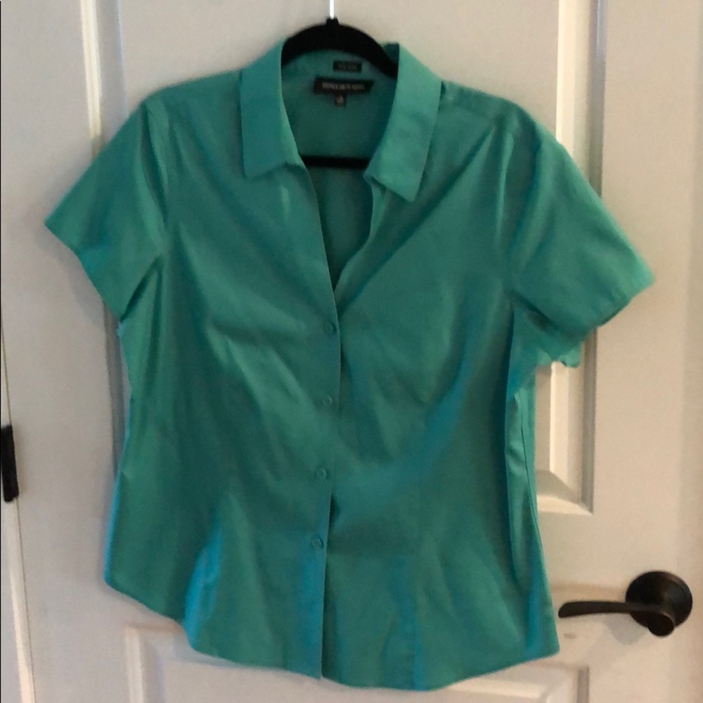 Green shirt